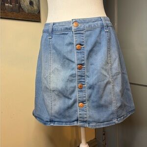 Celebrity Pink Light Blue Button-Up Mini Skirt